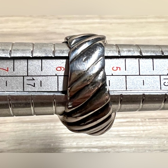 Vintage Designer Dian Malouf Sterling Silver Ribbed Chunky Heart Ring, Size 5.5 - Picture 13 of 13
